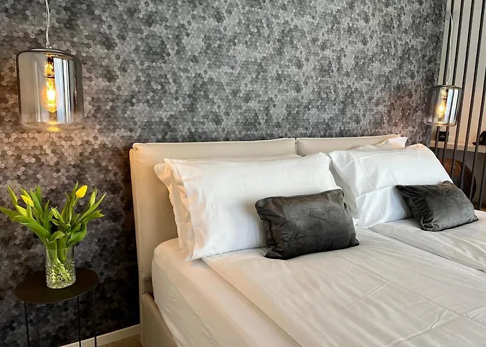 Relais Limonaia - & Garden Torri Del Benaco